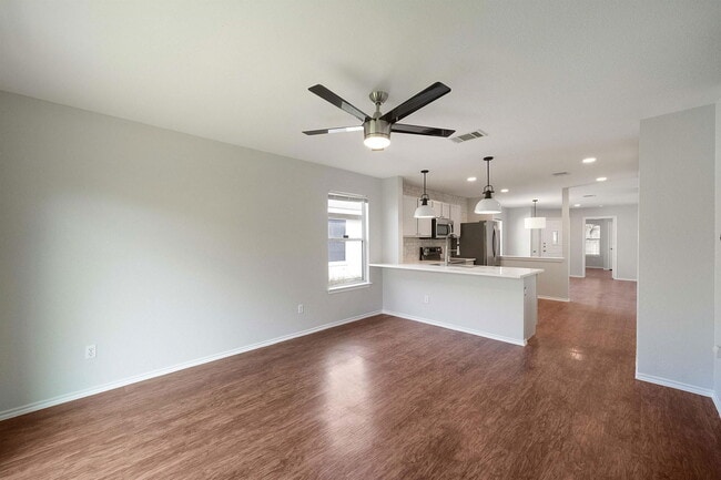 Building Photo - 3002 Crownover St