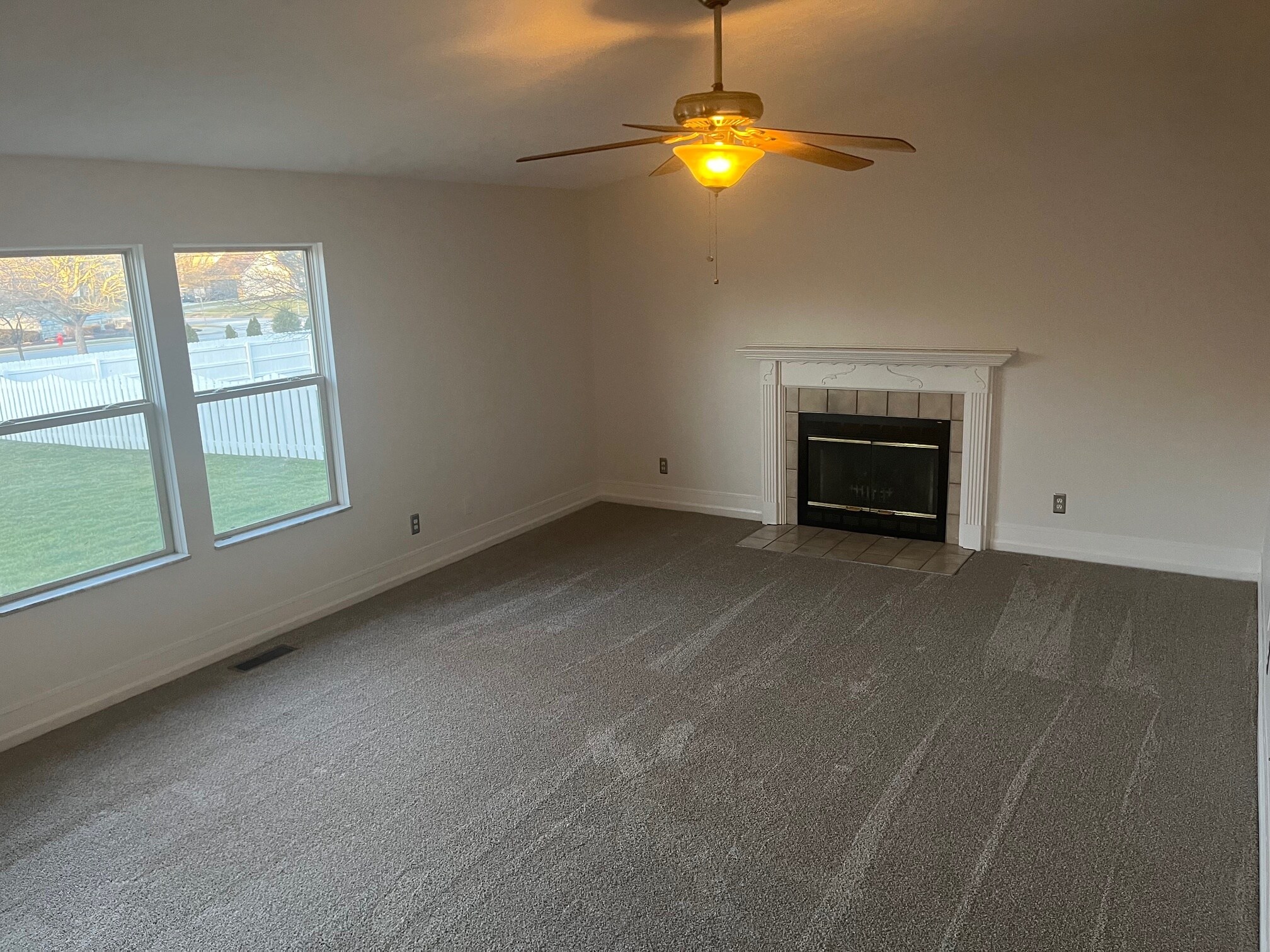 Building Photo - 1074 Lakegrove Court