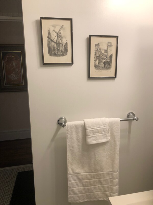 Building Photo - 228 Allen St