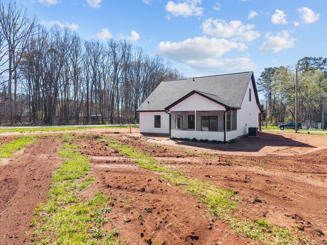 Building Photo - 1010 Gibson Rd