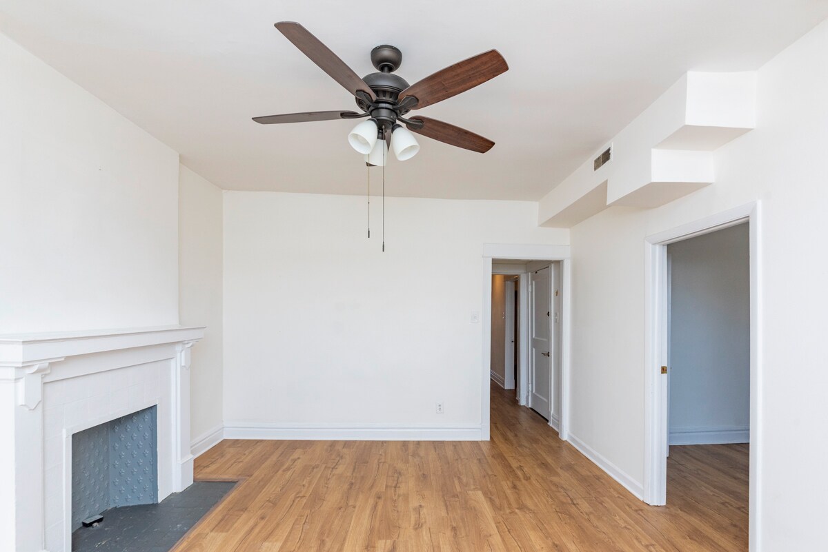 Building Photo - 4737 N Saint Louis Ave