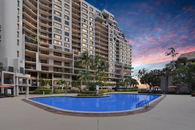 Building Photo - 540 Brickell Key Dr