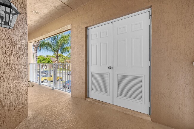 Building Photo - 8243 Mulligan Cir