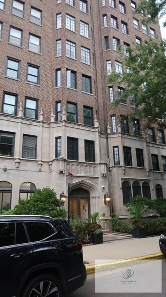 Building Photo - 534 W Stratford Pl