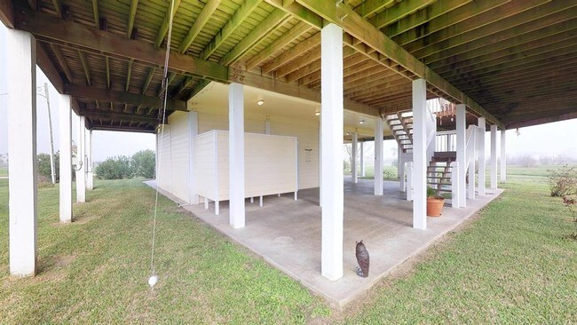 Building Photo - 909 Rancho Caribe Dr