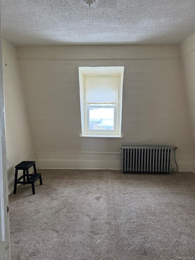 Building Photo - 64 Anstice St