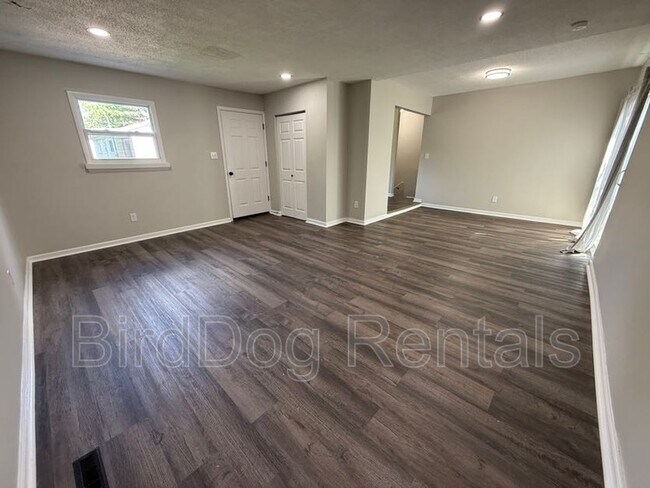 Building Photo - 4845 Downing Dr
