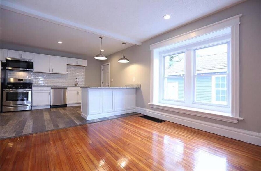 Building Photo - 1 Stebbins St