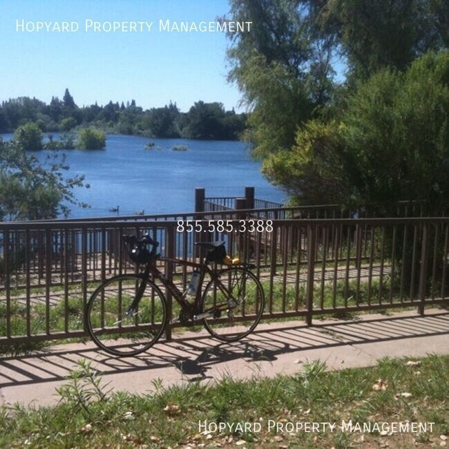 Building Photo - 5155 Arden Wy