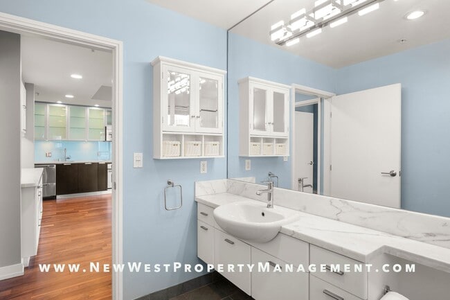 Building Photo - Stunning East Village 2-Bedroom at Alta! Available Now! Small Pet OK!