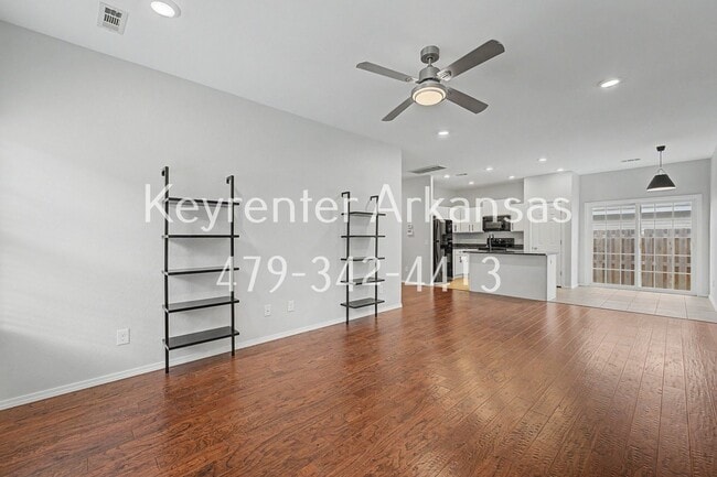 Building Photo - 4435 W Pecan St