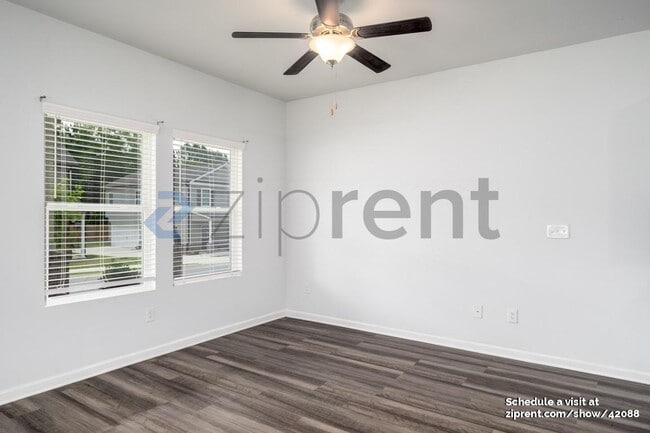 Building Photo - 165 Heard Ln