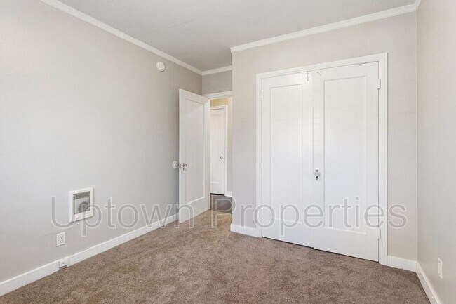 Building Photo - 1336 NE 68th Ave