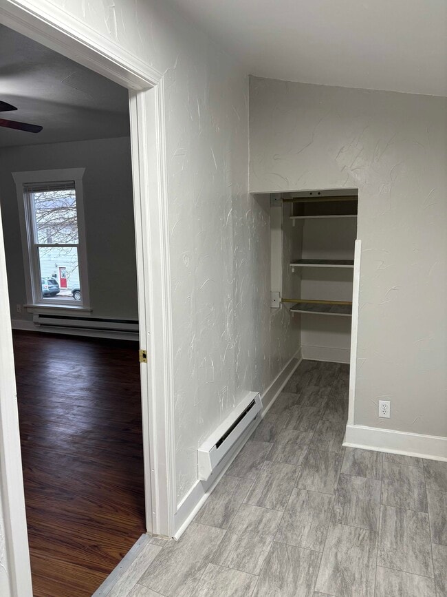 Building Photo - 4817 N Madison St