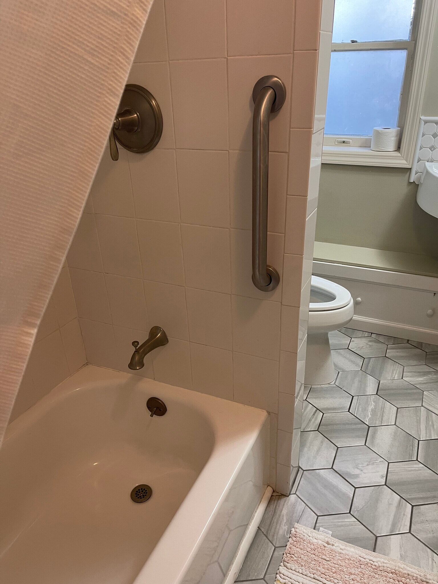 Building Photo - 59 Little Neck Rd