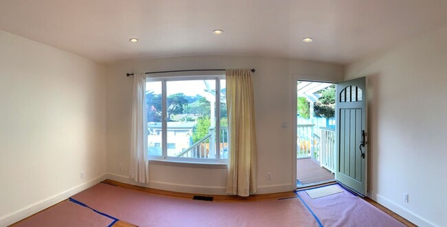 Building Photo - 450 Loma Vista Terrace