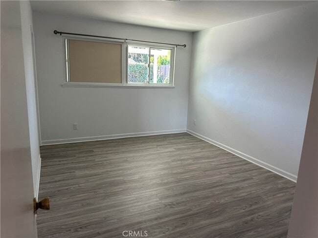 Building Photo - 7827 Maynard Ave