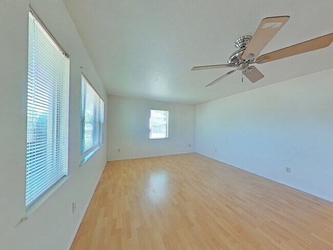 Building Photo - FALL SPECIAL ~ $1150 OFF FIRST MONTH RENT