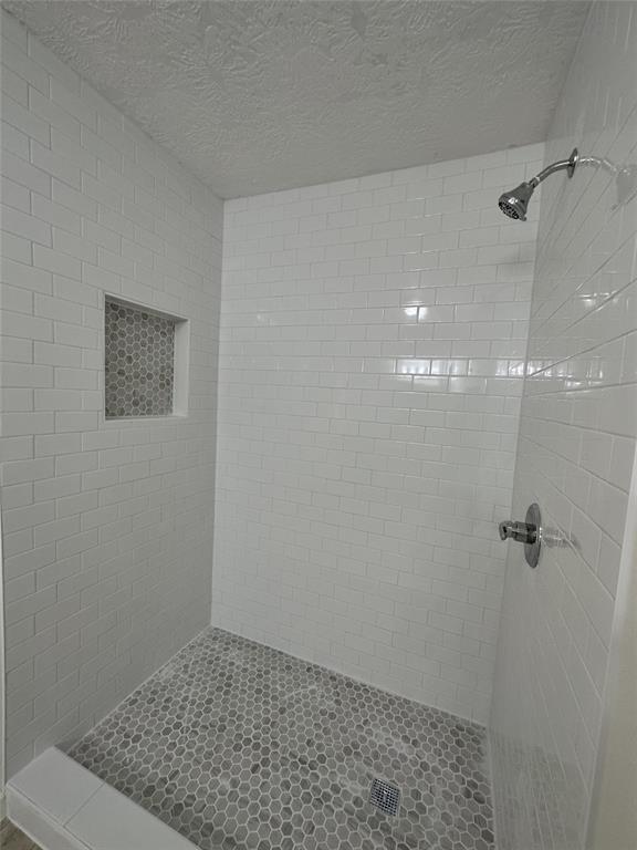 Building Photo - 7703 Braesridge Ct