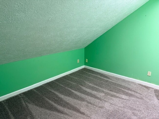 Building Photo - Maryville 37803 - 3 bedroom condo with bonus room - Call Troy Adams (865) 233-6949