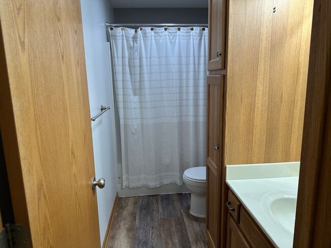 Building Photo - GREAT FAMILY HOME!