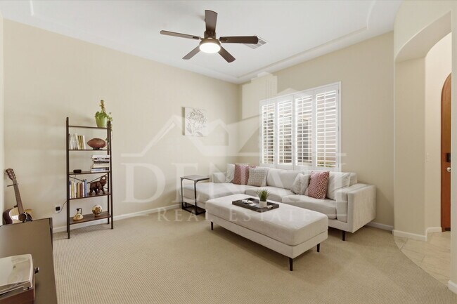 Building Photo - 1159 W Tonto Pl