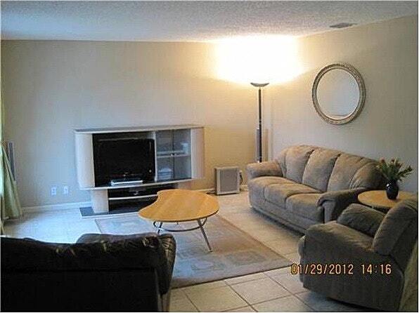 Building Photo - 237 SW 9th St