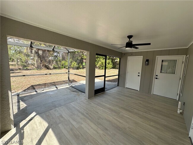 Building Photo - 9161 Seville Rd