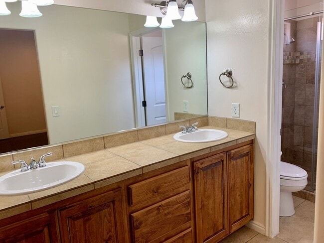 Building Photo - Pet-Friendly Four Bedroom Home with RV par...