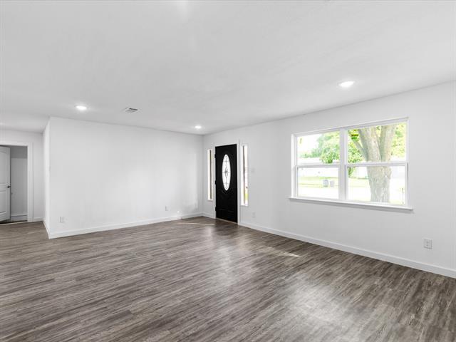 Building Photo - 4773 Salem Dr