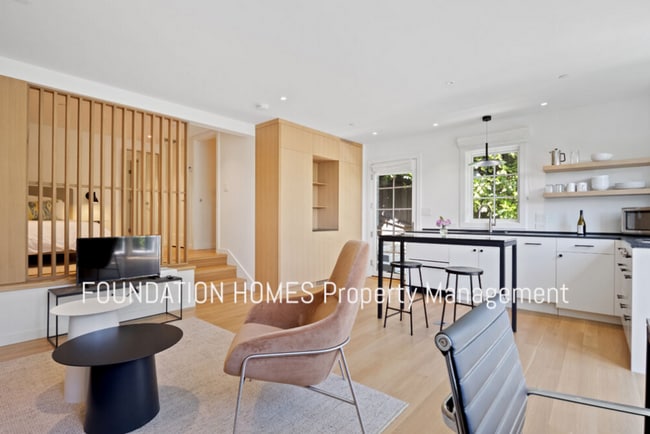 Building Photo - Stunning, Newly constructed, Modern 1BD/1BA ADU, Fully Furnished, Yard. -FOUNDATION-