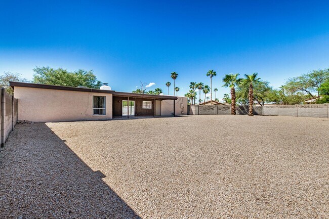 Building Photo - Huge North Scottsdale Home on 1/2 acre