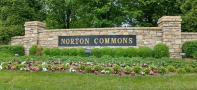 Building Photo - 6411 Moonseed St