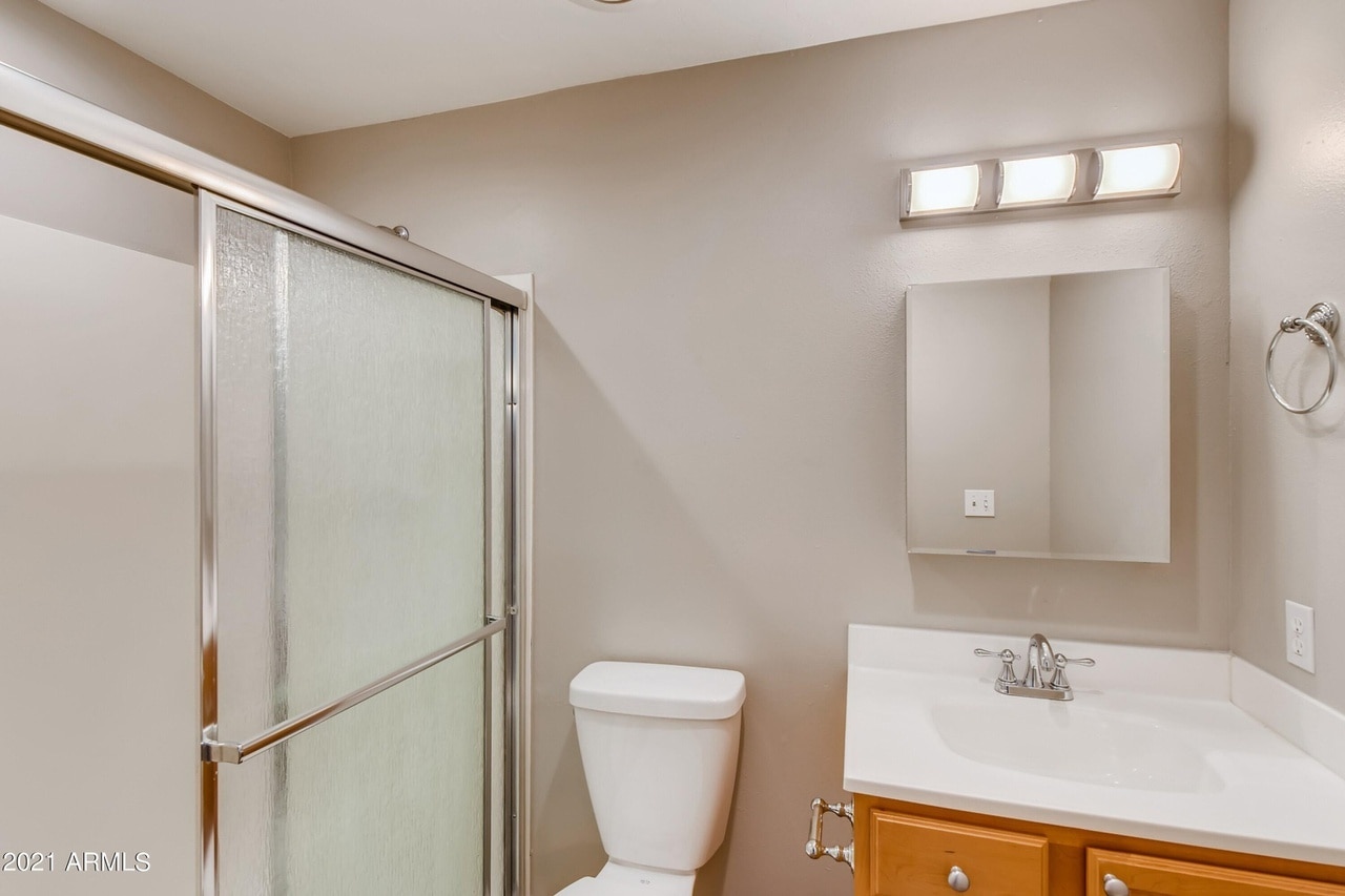 Building Photo - 4437 N 40th St