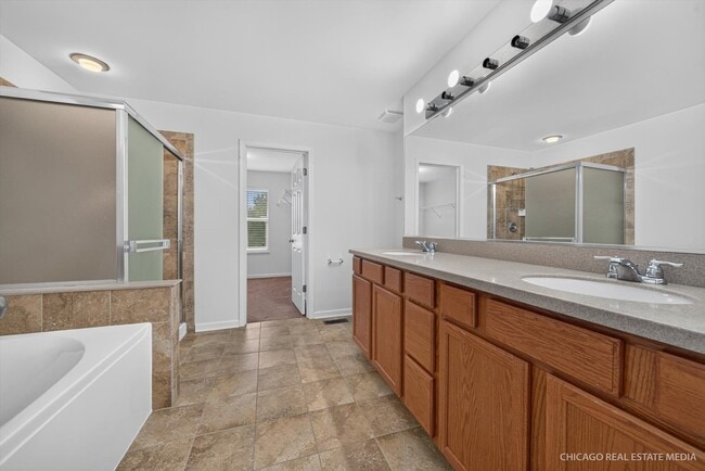 Building Photo - 12259 Garlieb Dr