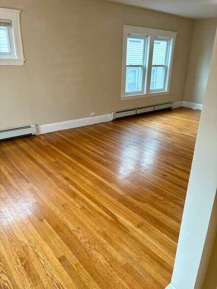 Building Photo - 32 Harley Ave