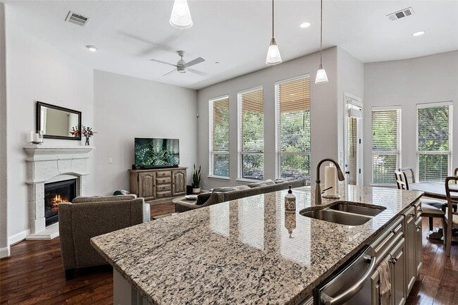 Building Photo - 106 Maxwell Way