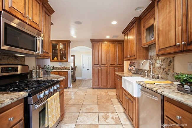 Building Photo - Upgraded Spanish Charmer in Talmadge