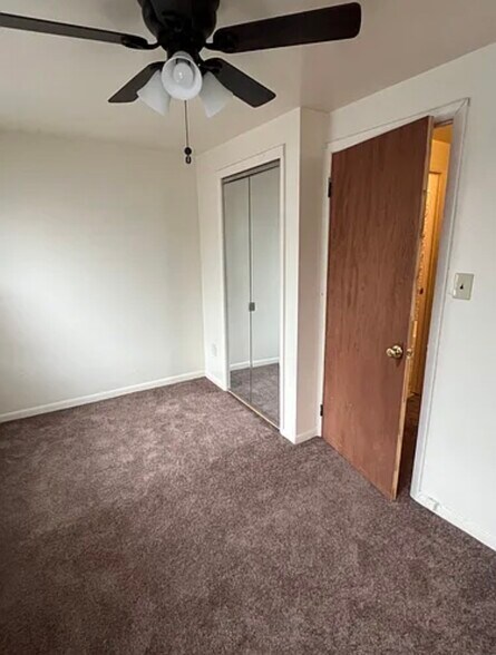 Bedroom two - 1513 W Thompson St
