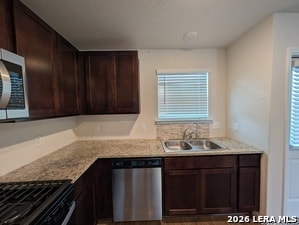 Building Photo - 913 Andean Emerald