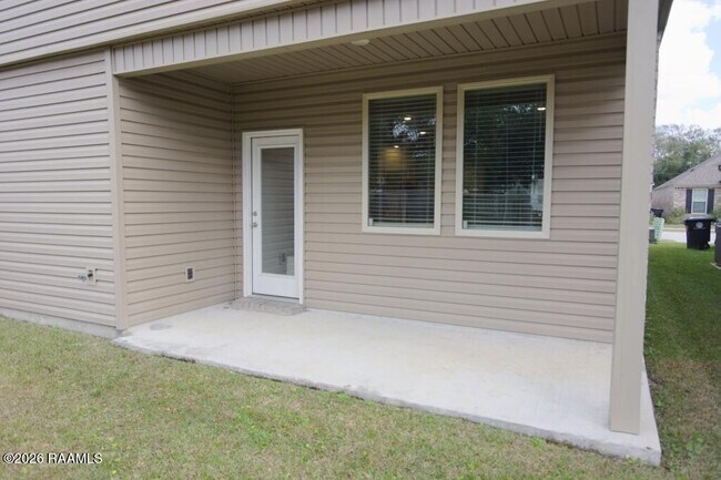 Building Photo - 6720 Tiger Pointe Dr.
