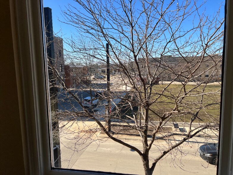 Building Photo - 12 2nd St NE