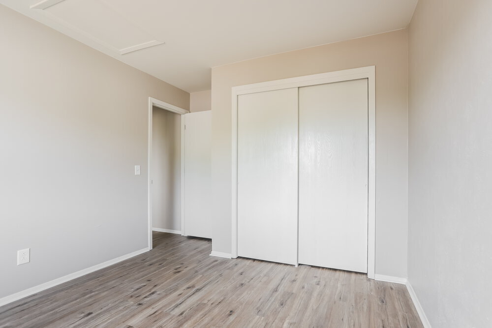 Building Photo - 17497 E Grand Dr