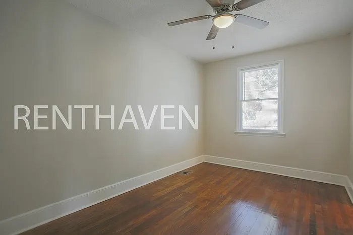 Building Photo - 207 Branham St