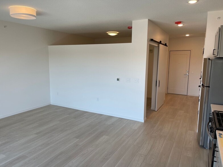 Living Space - 3810 Ballantrae Rd