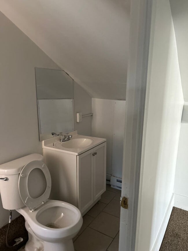 Building Photo - 14 Gerdon Ave