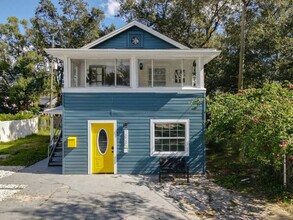 Building Photo - 1829 Hollenbeck Dr