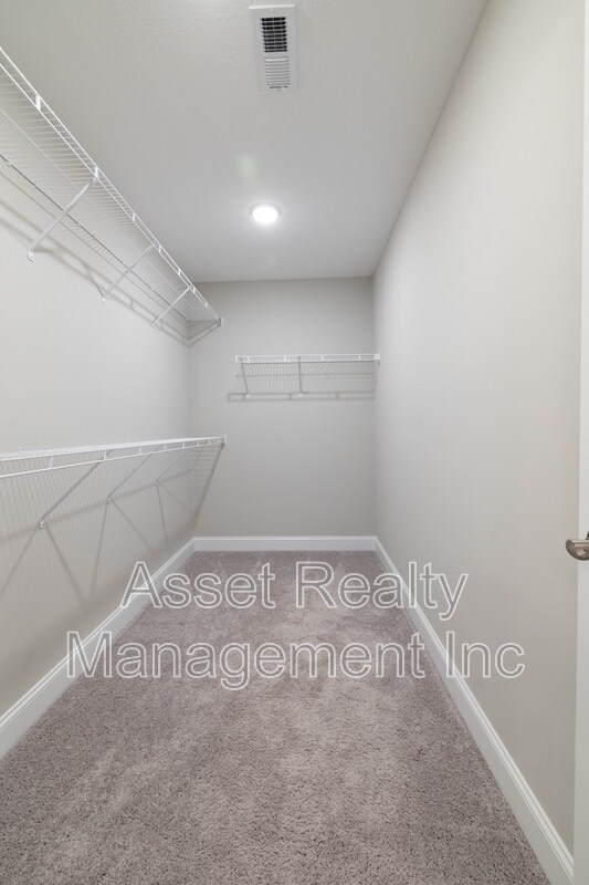 Building Photo - 7703 Honey Oaks Rd