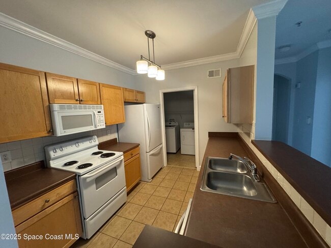 Building Photo - 6441 Borasco Dr