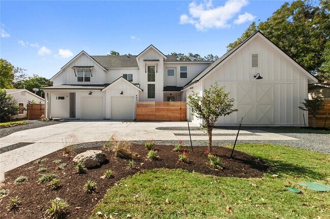 Building Photo - 603 Bissonet Ln